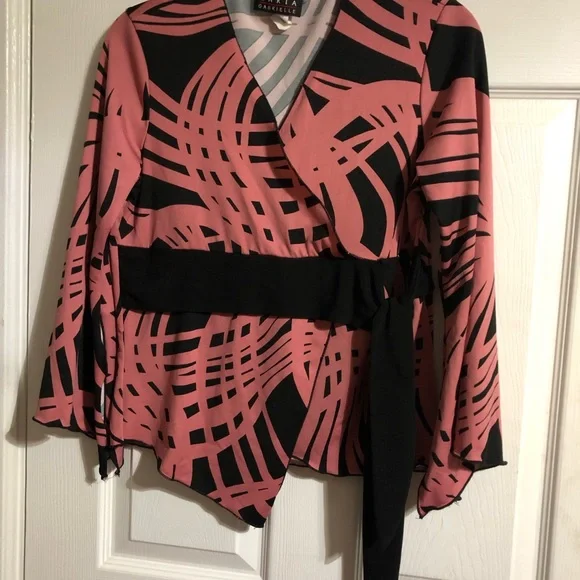 Maria Gabrielle Blouse - Picture 3 of 6